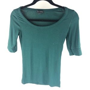 New willi smith forest green top